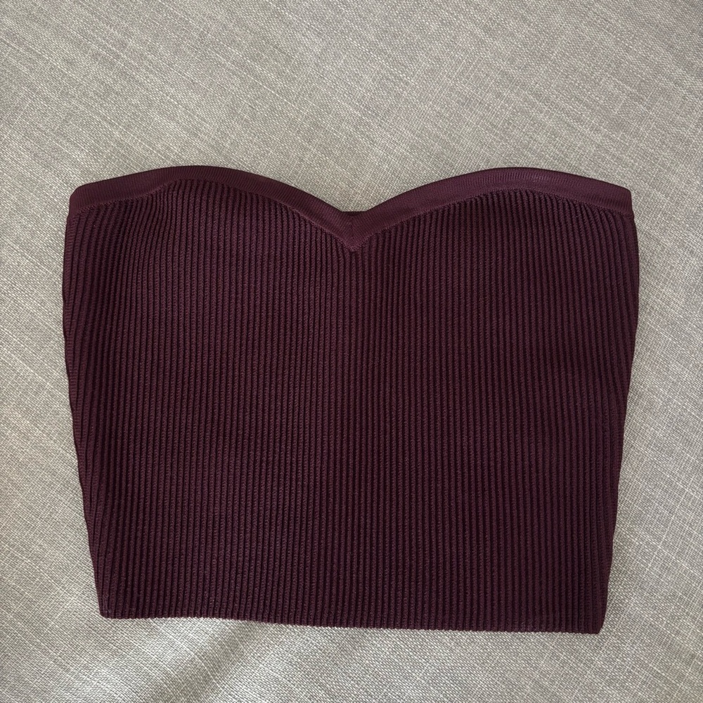 Aritzia Babaton Contour Sweetheart Strapless Top
